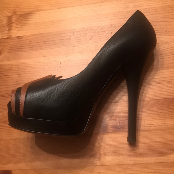 Fendi peep toe heels - Picture 2 of 4